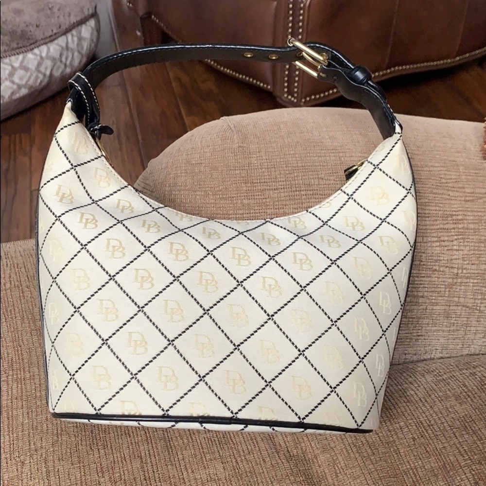 Dooney and Bourke purse